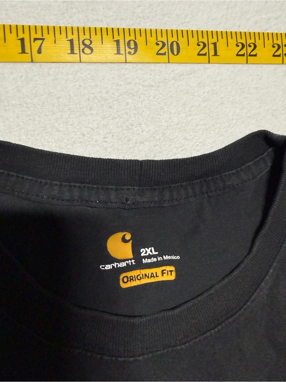 Carhartt Black Short-Sleeve Tee with Red & White Canadian Logo - Picture 4 of 4